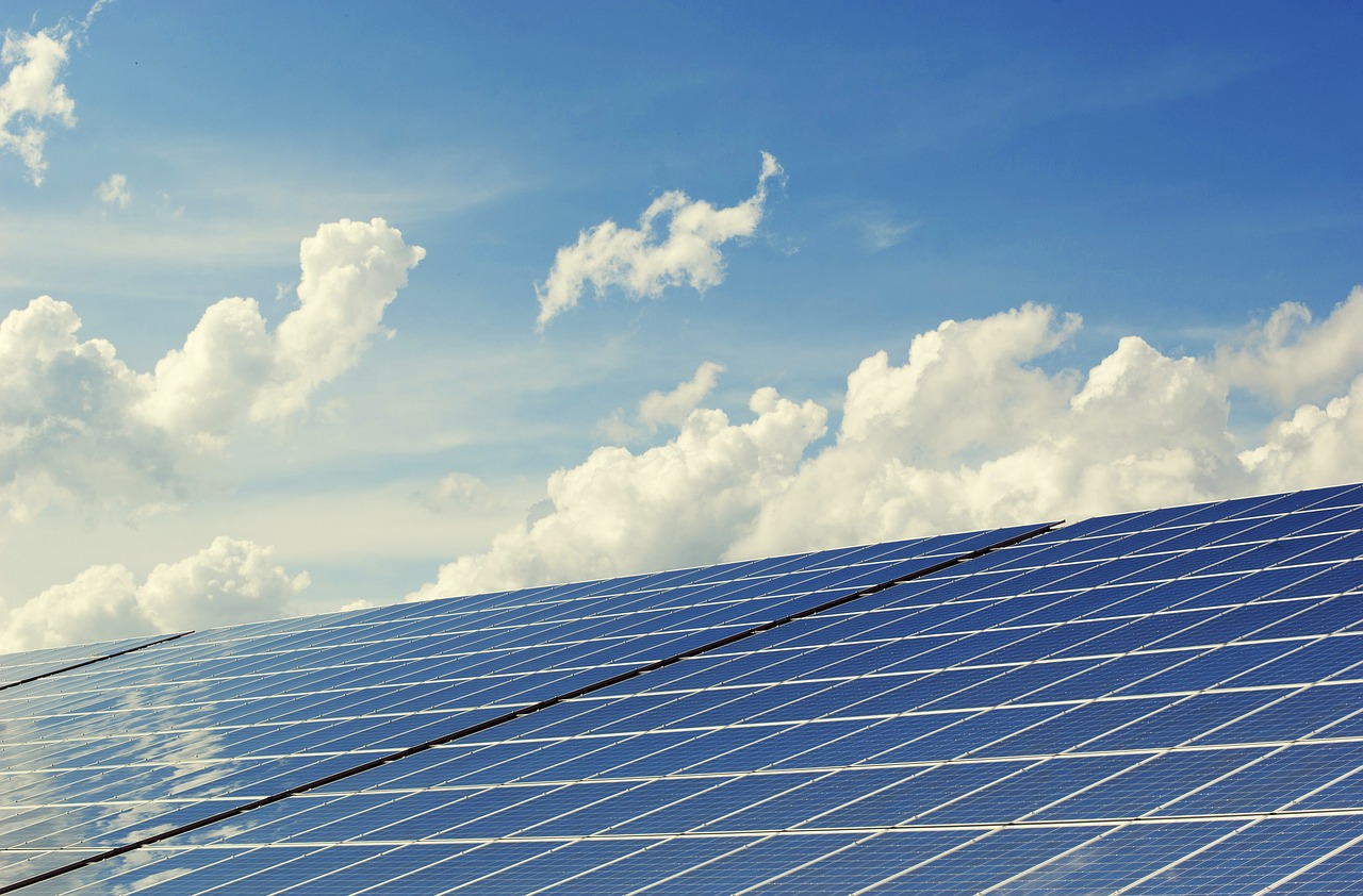 dimensiune panou fotovoltaic 500w