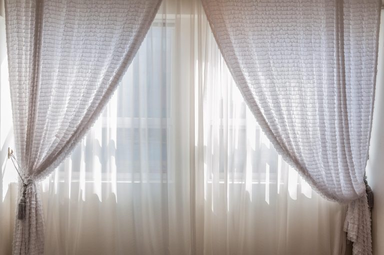 ce inseamna draperie blackout