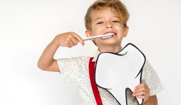 kid portrait holding paper icon